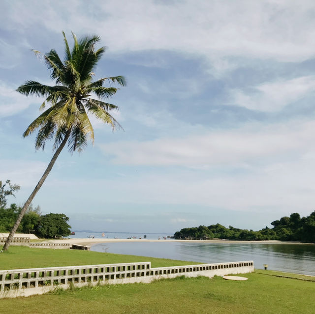 ทะเลแหวก ที่บางสะพาน