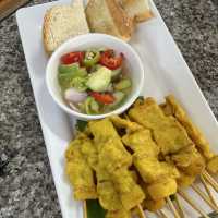 ร้านอาหาร แดง-ดำ 