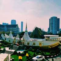 泰國曼谷地標性景點:龍船寺，建築氣派恢宏，適合拍照打卡，曼谷旅遊必去景點！