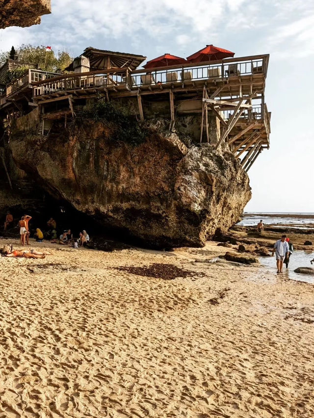 A beautiful day at the beach 🏖️ 