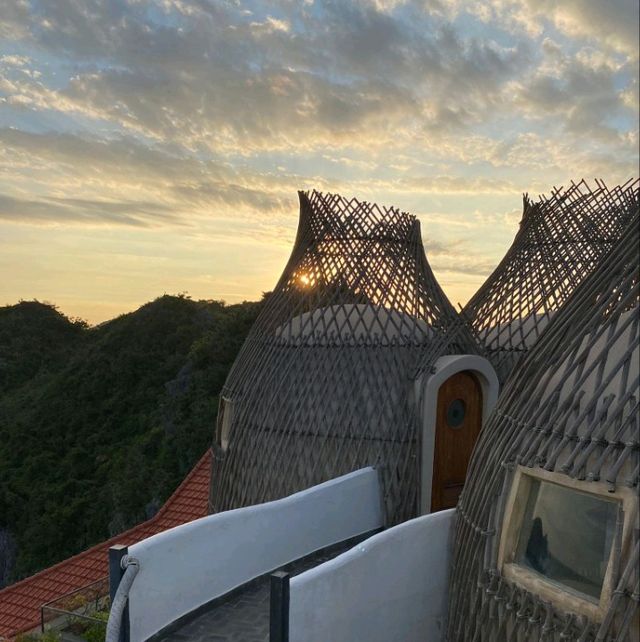A Sun-Kissed Symphony: Sunset Magic at Perle d'Orient Cat Ba