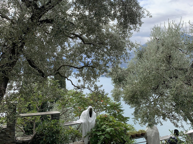 Hike to Castello di Vezio from Varenna