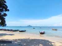  หาดอ่าวนาง จุดนั่งชมวิว และ พระอาทิตย์ตก กระบี่
