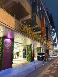 北海道　札幌観光　札幌グランドホテルのクリスマスツリーが綺麗だぞ！