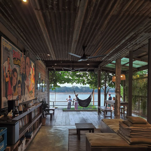 Suneta Hostel Chiangkhan 🏨🪑✨