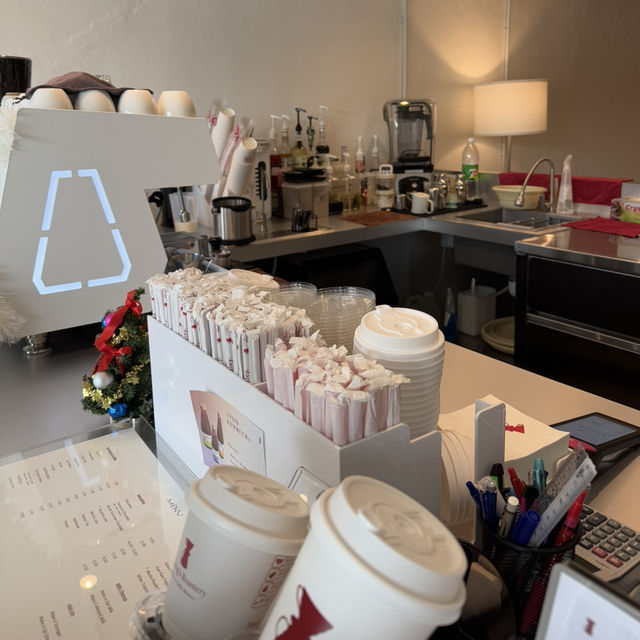 Where Coffee Meets Christmas Magic: Ang Ang’s Roastery Experience