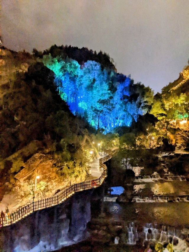 望仙谷：越夜越美麗，江西上饒的世外絕境。