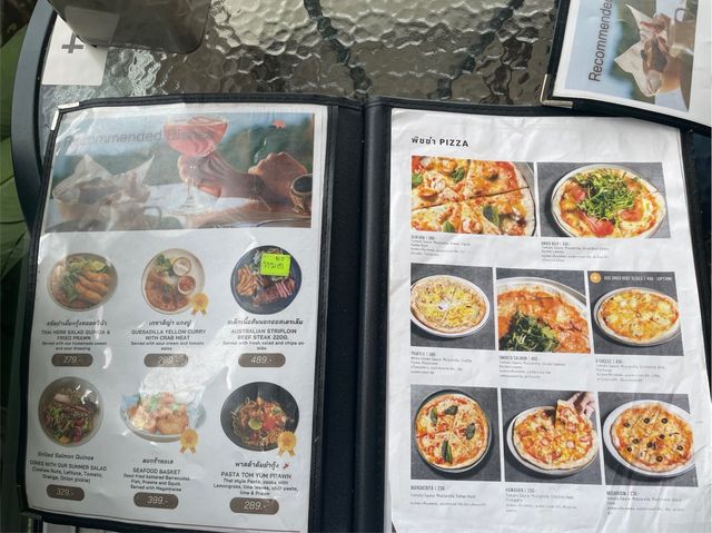 Khaothong Hill Cafe & Restaurant 