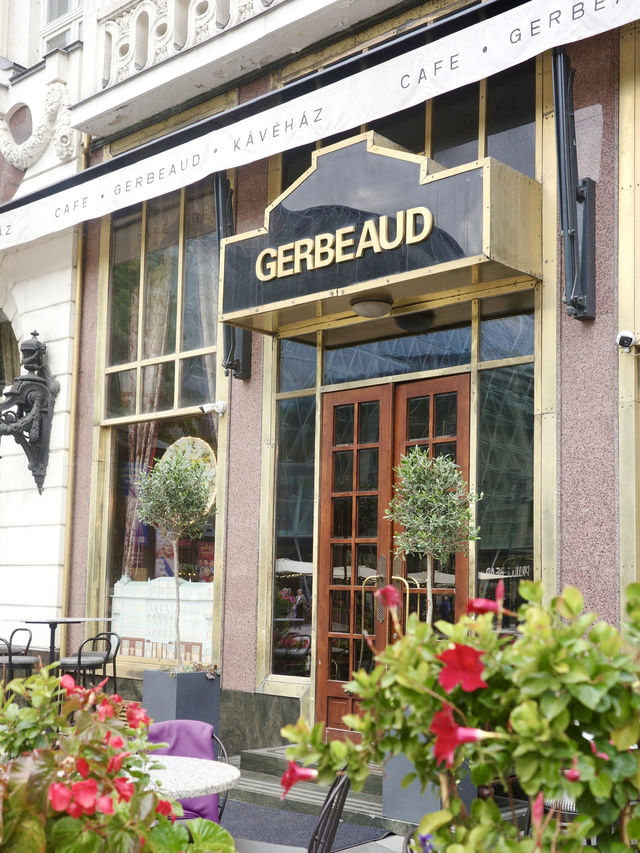 📍Cafe Gerbeaud/ハンガリー