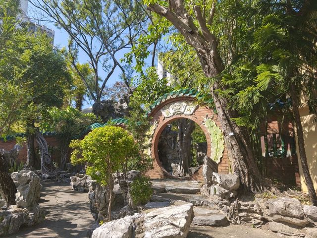 自成一角的大型道教寺廟