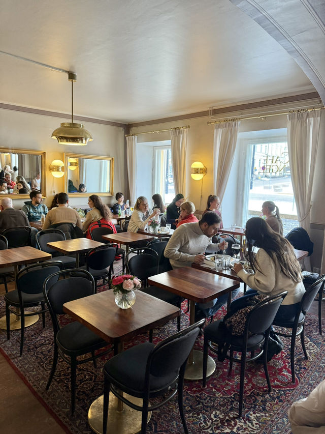 Cozy Lunch at Café Engel in Helsinki☕️