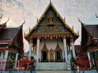 泰國曼谷市中心湄南河畔著名皇家寺廟景點：Wat Phlapphla Chai，適合打卡拍照📸冥想