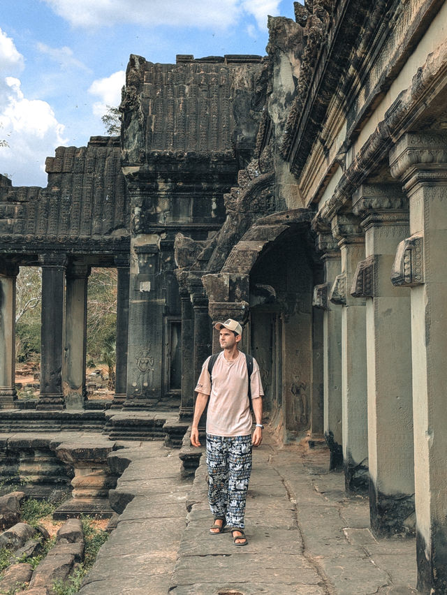 🇰🇭 Angkor Wat: One of the Most Breathtaking Places I’ve Ever Visited 🏛