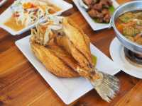 ชมวิวซีฟู้ด ร้านอาหารริมทะเล ลมดีมาก