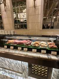 宮廷風的自助餐-歷山酒店