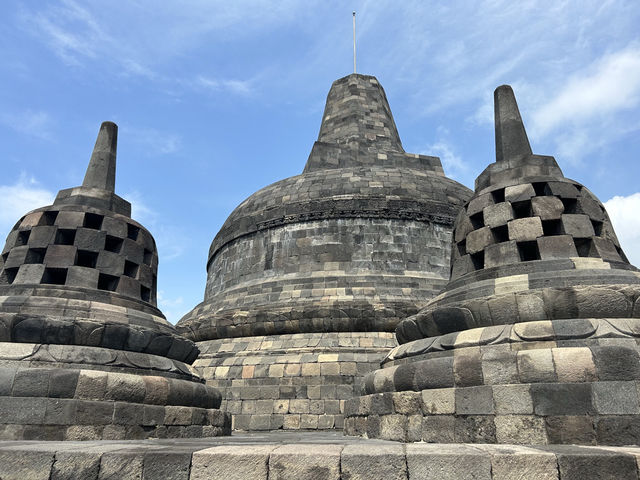 【ジョグジャカルタ】ボロブドゥール寺院観光ガイド