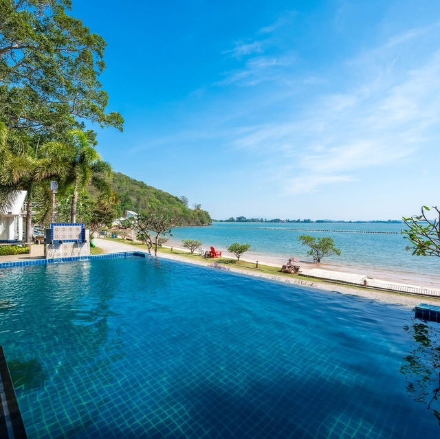 Seashell Village Beach Resort  
