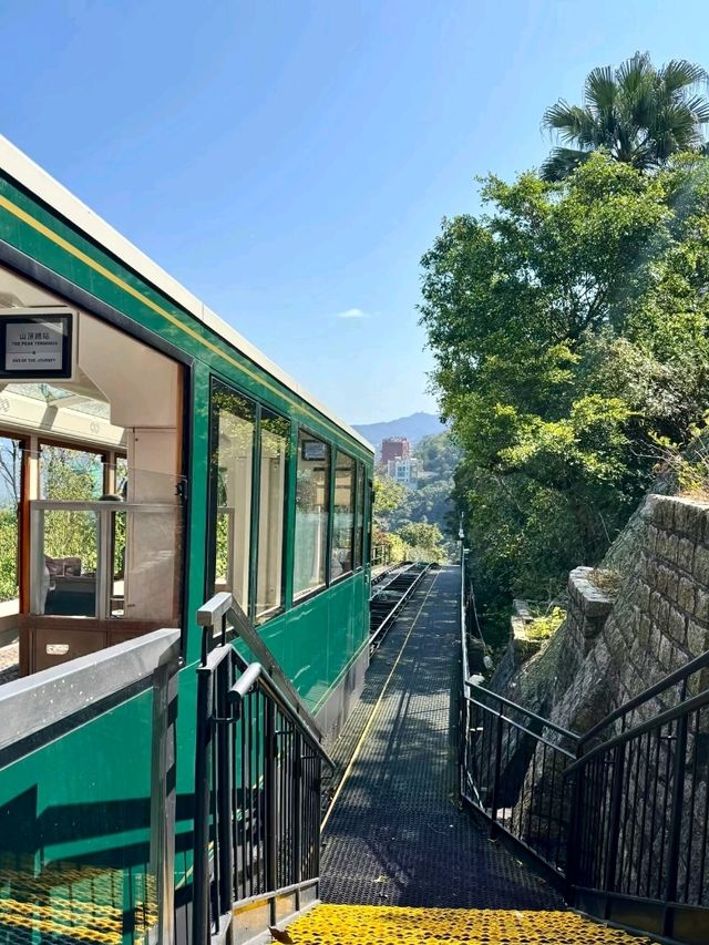 Visiting Victoria Peak: Tips for a Smooth Experience