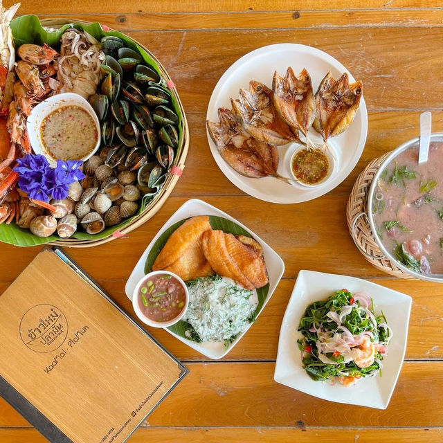 ร้านอาหารอร่อยจริงเด็ดจริง แห่งอัมพวา