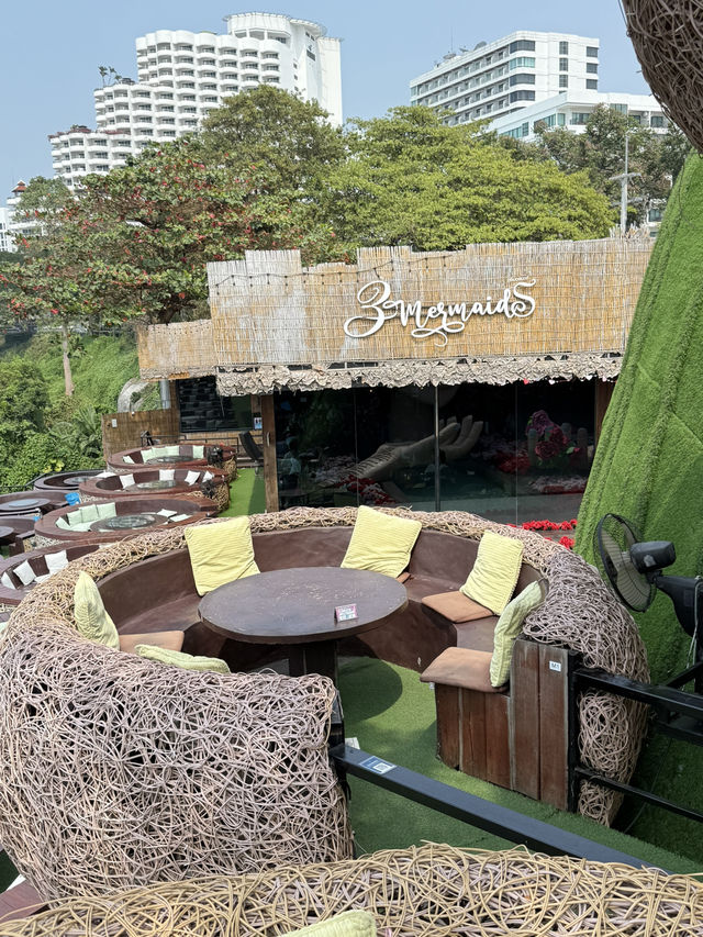 Pattaya’s Enchanting Dining Experience 