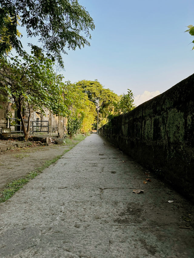 Wander Through History at Fort Santiago & Plaza Moriones