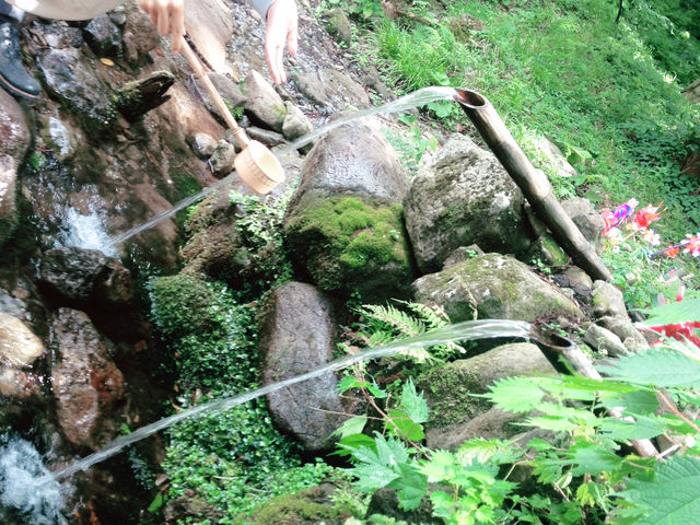 【青森　涼風が通り抜ける霊場・恐山、カルデラ湖の宇曽利湖と下北半島　大間崎　仏ヶ浦での日没】