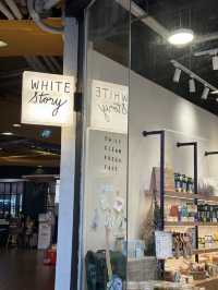 White Story Major Ratchayothin