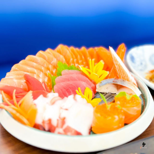 ชาบูดี ซูชิอร่อย กับ โลมาชาบู