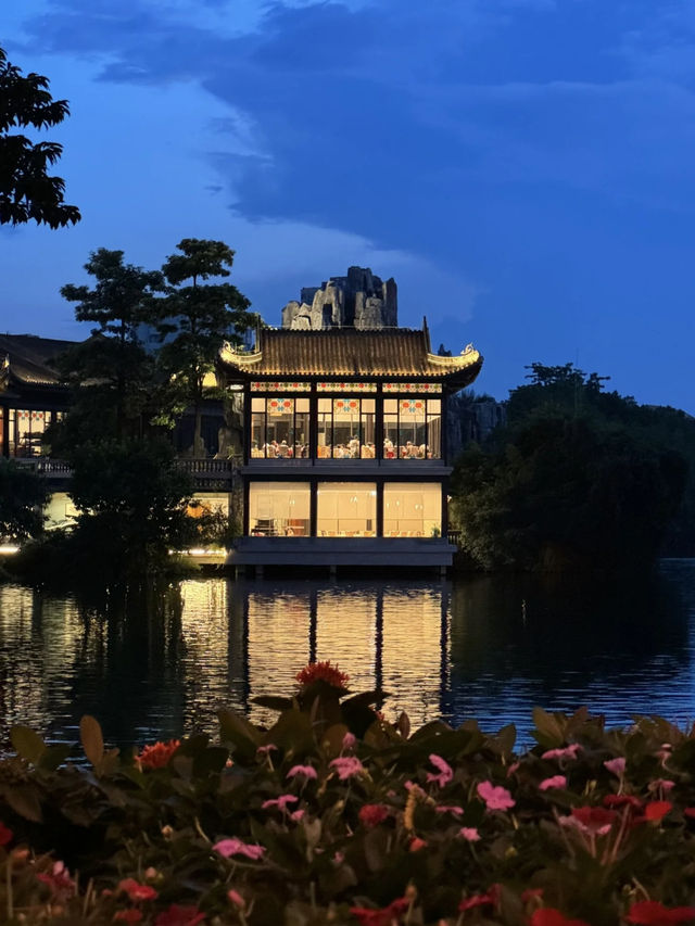 🎑 Skip the Crowds at Yongqing Fang — Discover This Hidden Gem Instead!