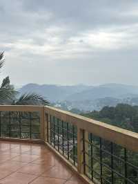 🏨 Budget hotel with stunning view in Kandy 