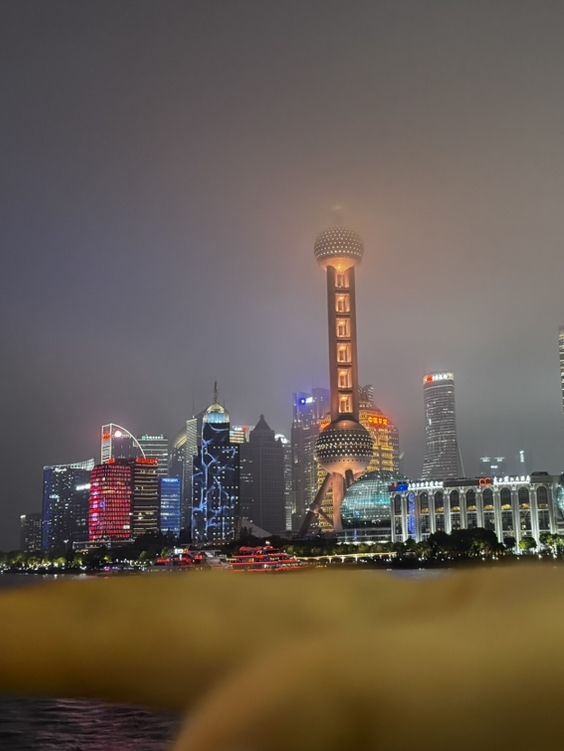8 Days in Shanghai