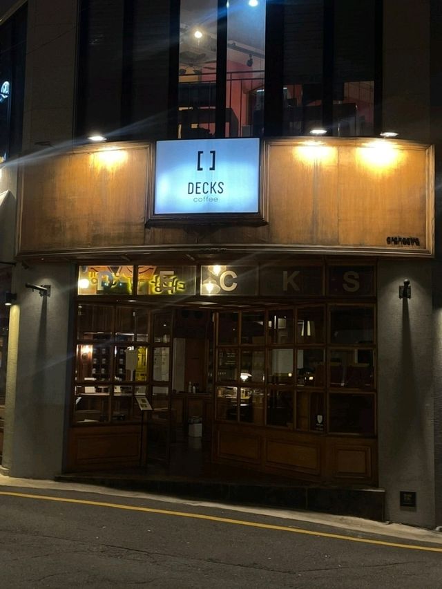 [🇰🇷プサン] デックスコーヒー｜ジャンポの落ち着いたカフェでリラックスした時間を