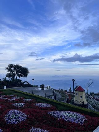 1 Week in Da Nang, Vietnam: Featuring Ba Na Hills & Banh Xeo Ba Duong