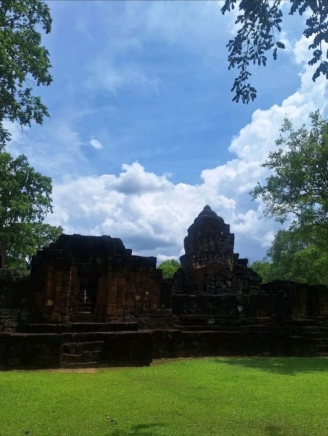 อุทยานประวัติศาสตร์เมืองสิงห์