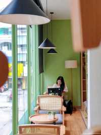 CalmSense Book Cafe