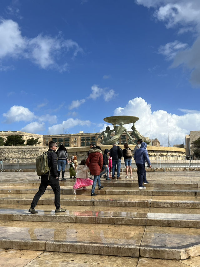 Wandering Through Valletta – Stone Streets & Sea Breezes