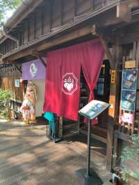 A Stroll Through Tranquility at Rongjin Gorgeous Time