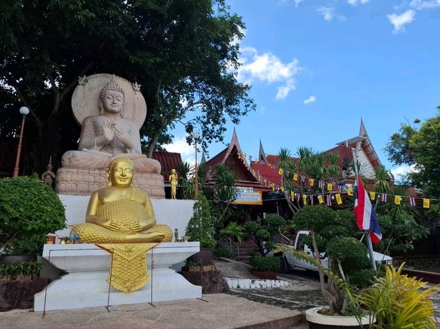 👏วัดแก่งกระจาน