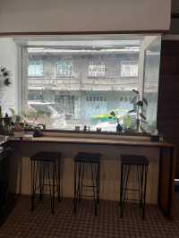  Arai Arai พบปะเพื่อนใหม่ และจิบกาแฟบรรยากาศอบอุ่น