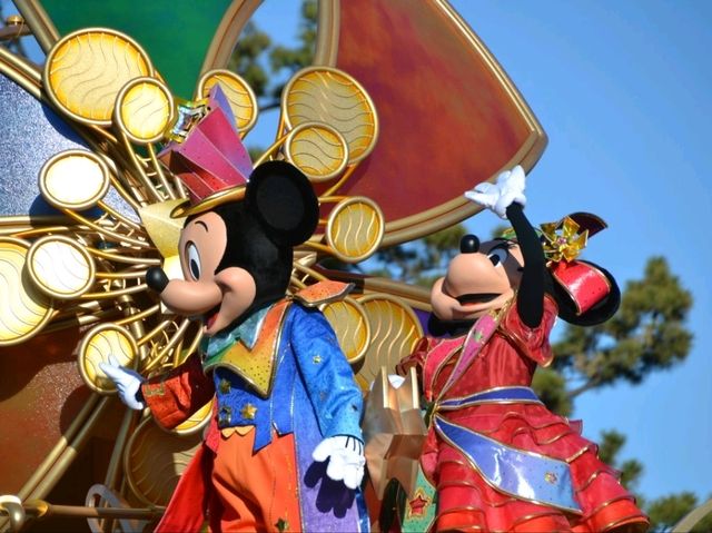 夢の国でミッキー＆ミニーに再会🎉40周年パレード！