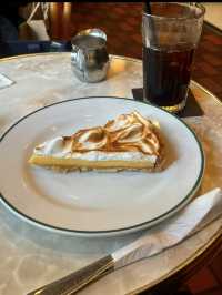 🥐【銀座】パリの風を感じる、街角のフレンチカフェ🇫🇷✨