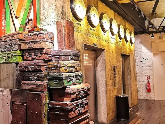 "Ipoh's Artistic Urban Retreat"