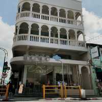 A Refined Haven for Coffee Connoisseurs