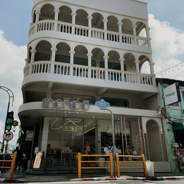A Refined Haven for Coffee Connoisseurs