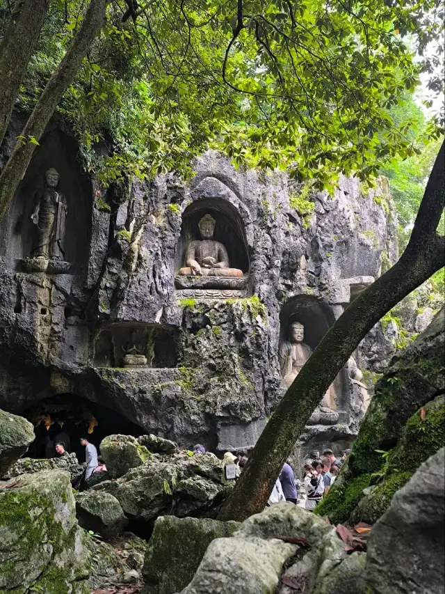 飛來峰的壯麗景色