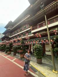 Exploring the Buddha Tooth Relic Temple – A Cultural Gem in the Heart of Singapore