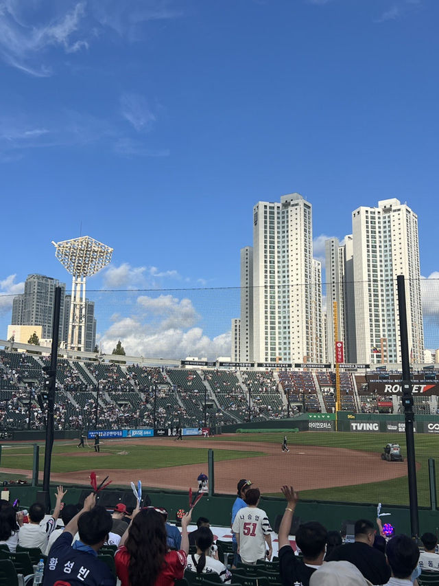부산 여행 중 야구 한 경기 어때?⚾️