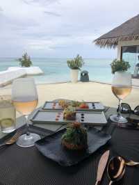 🥂 햇살 아래 즐기는 몰디브 럭셔리 런치 & 와인 페어링 🌴