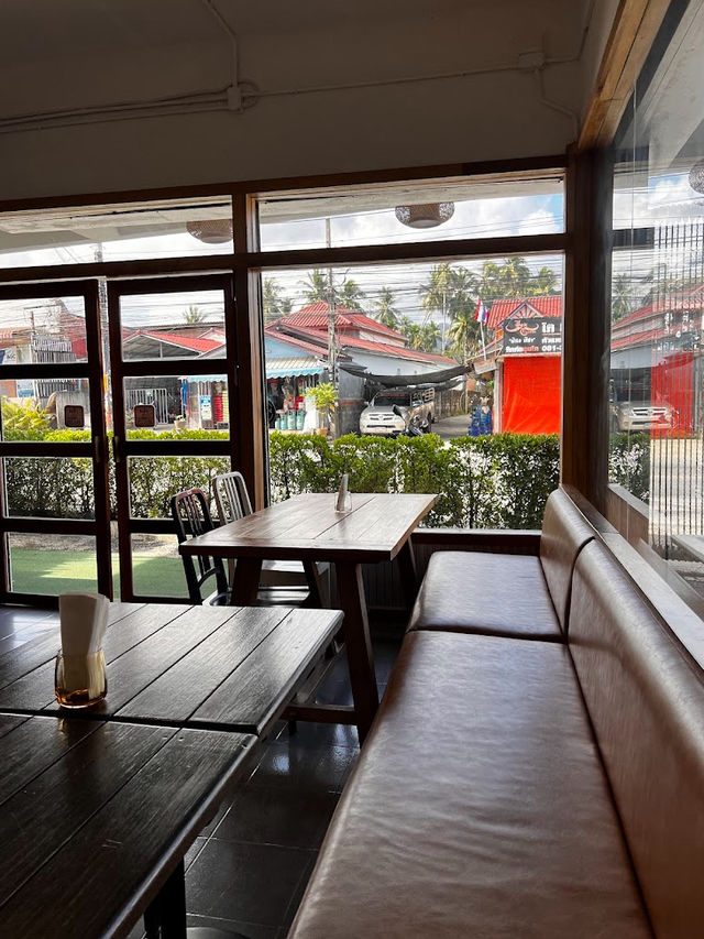 Roastery Village: Coffee Dreams Brew