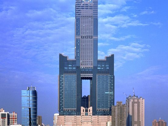 85大樓：從高空望見港都的壯闊與溫柔